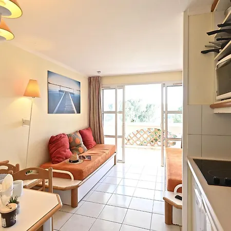 L'esquinade - F2 105 By Interhome Apartmán